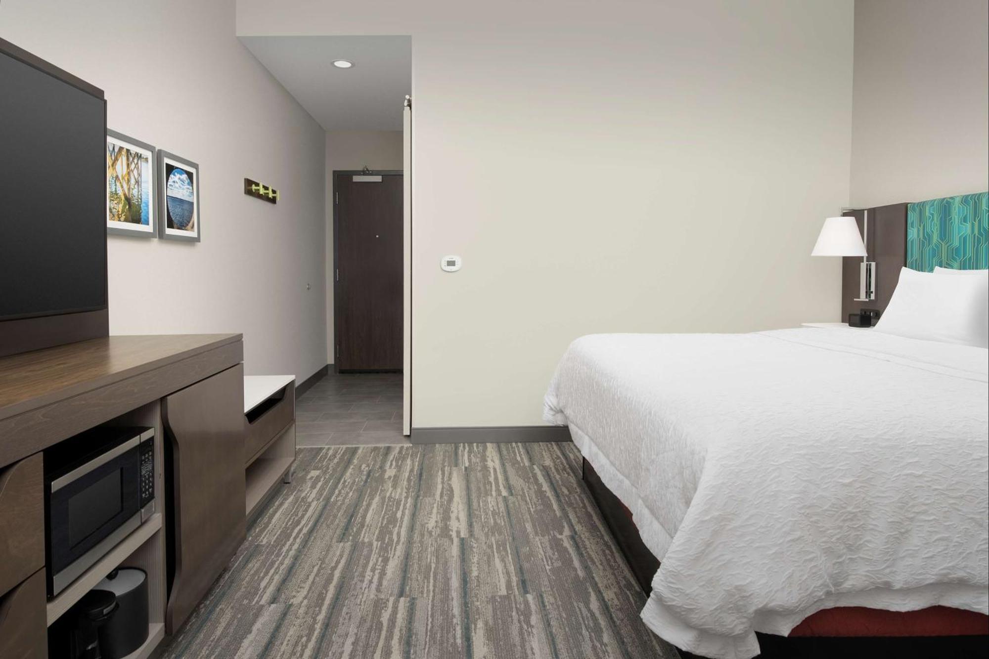 Hampton Inn & Suites Лексингтон Экстерьер фото