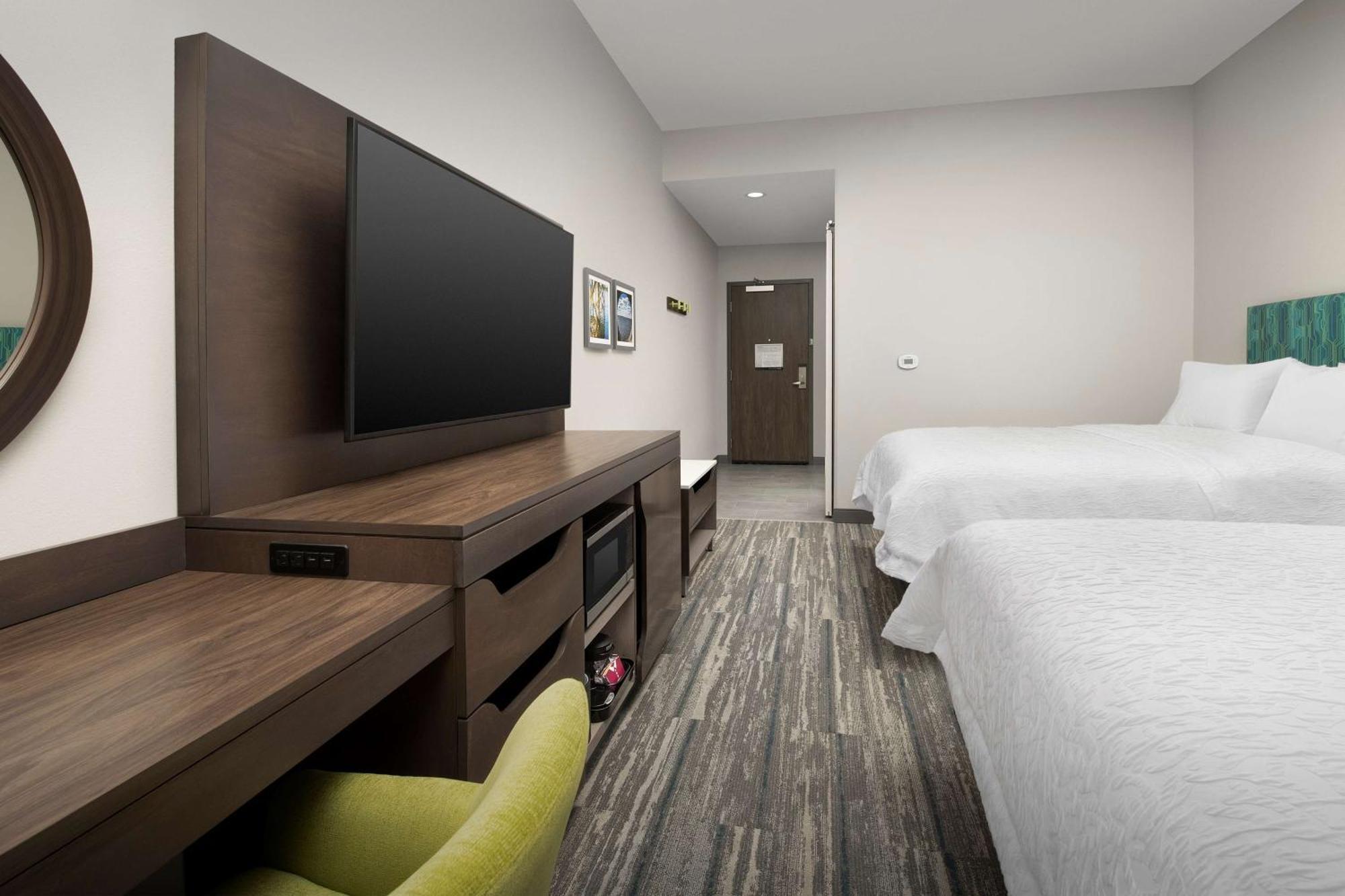 Hampton Inn & Suites Лексингтон Экстерьер фото